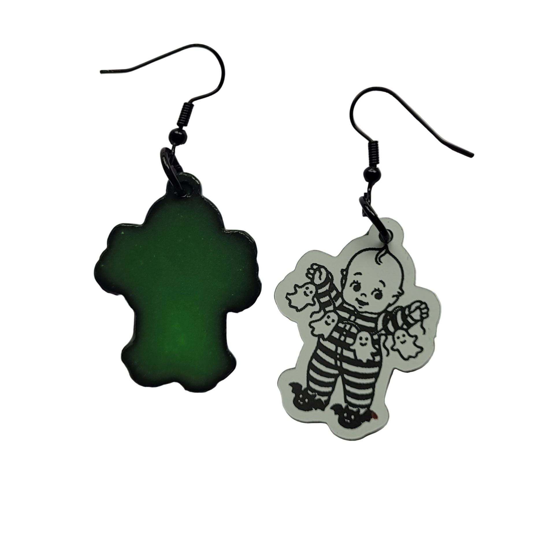 Halloween - Kewpie in Striped PJ's with Ghost Garland - darkling.be