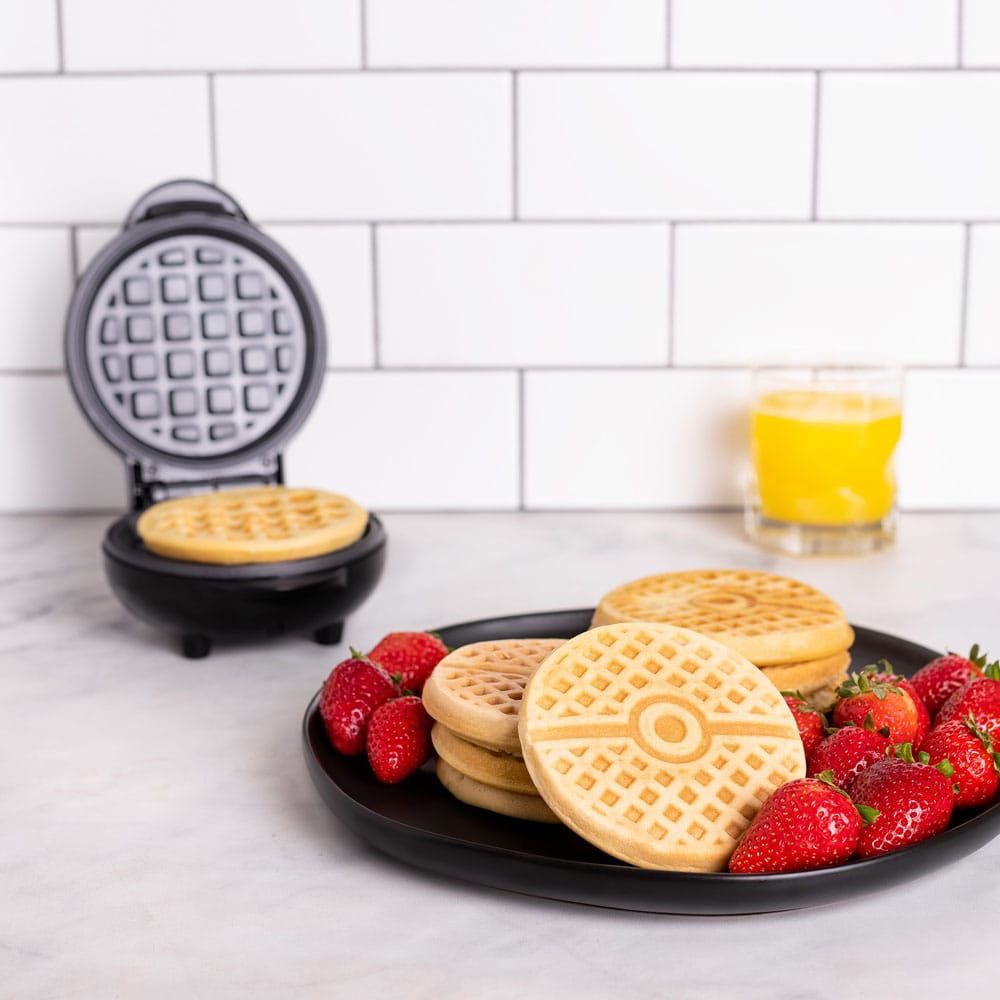 Pokemon - Mini Waffle Maker Pokeball - darkling.be