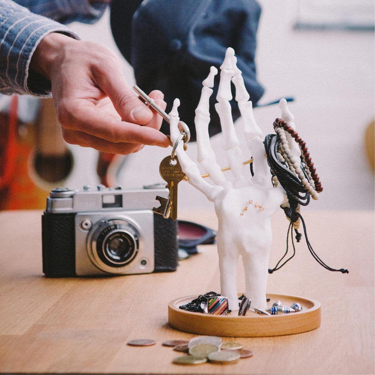 Skeleton Hand Jewellery Tidy - darkling.be